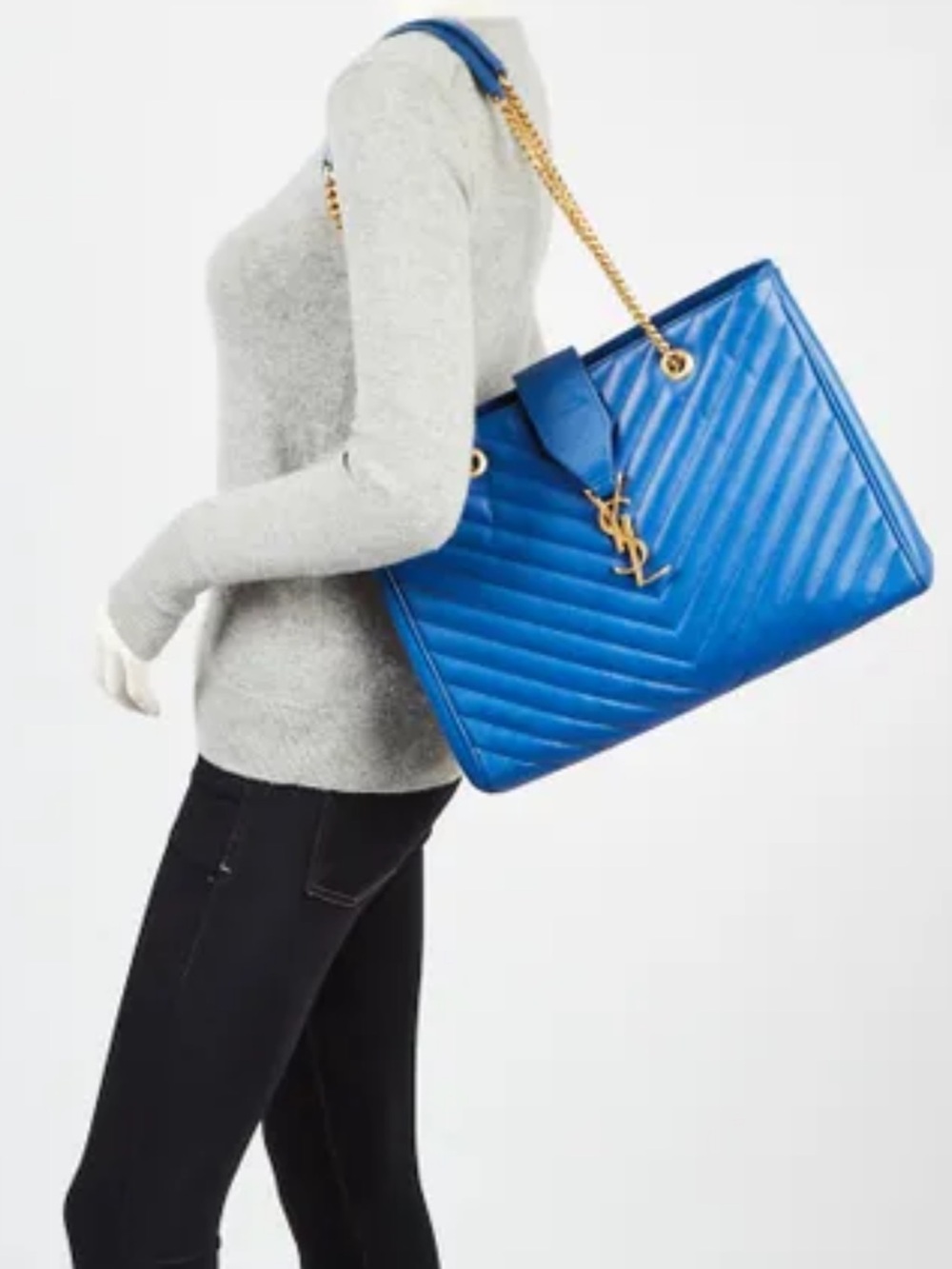 💙Saint Laurent Cassandre Chevron Quilted Leather Tote Bag💙